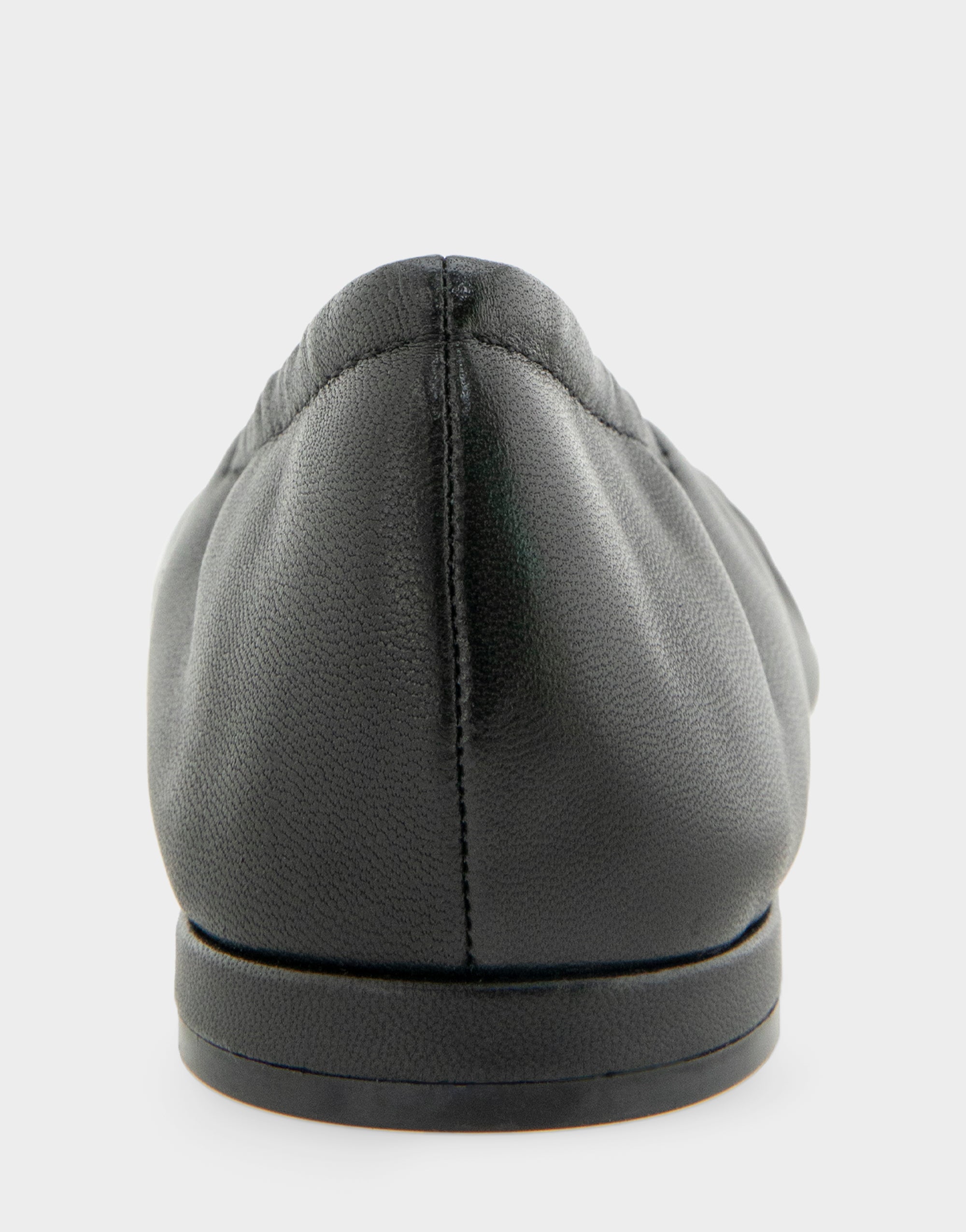 Antonia - Image 5