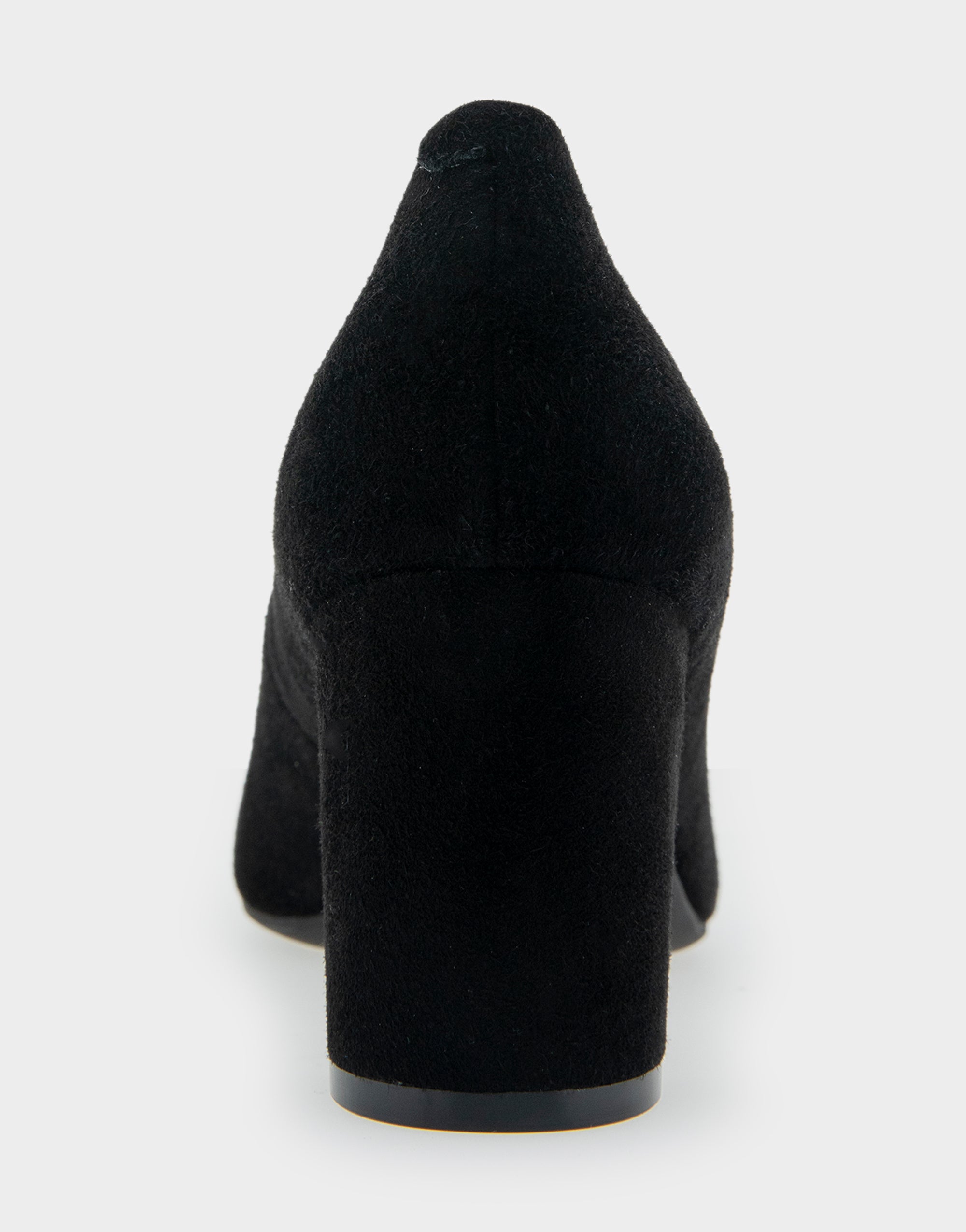 Betsy - Image 5